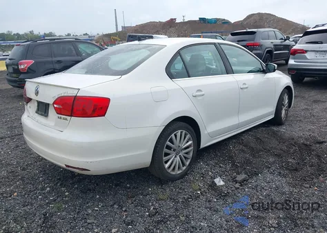 2013 Volkswagen Jetta 2.5L Sel from USA, damaged, VIN 3VWLP7AJ3DM412888